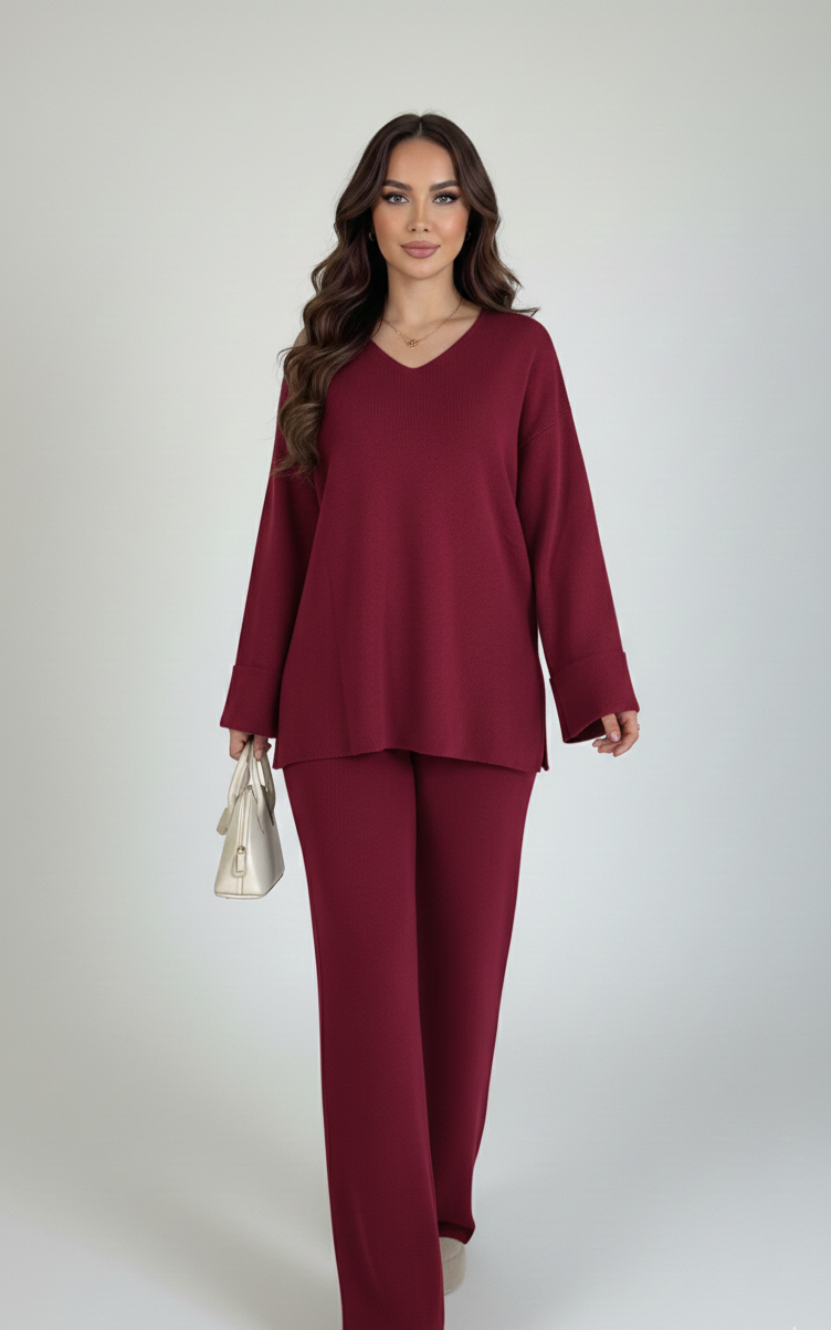 Ensemble "Sérénité" – Ensemble 2 Pièces en Maille Premium avec Col en V